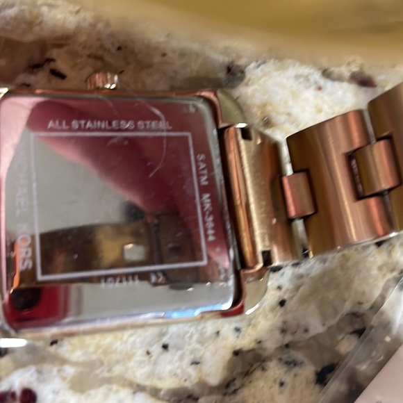 Michael Kors watch - Picture 10 of 12